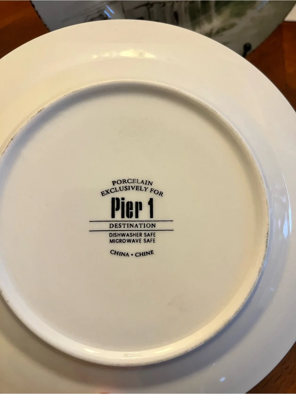 Pier One Destination 7 1/2” salad/dessert plates Set of 4, Red & Blue Accents
